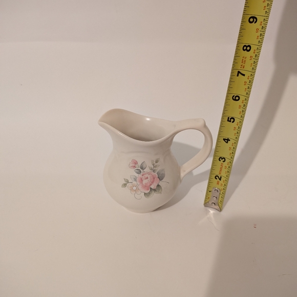 Pfaltzgraff Tea Rose Creamer - Picture 8 of 8